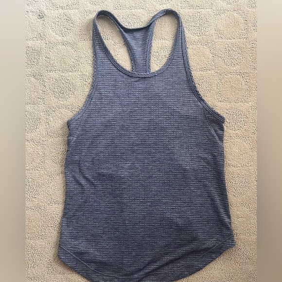 Lululemon gray tank top - Picture 2 of 4